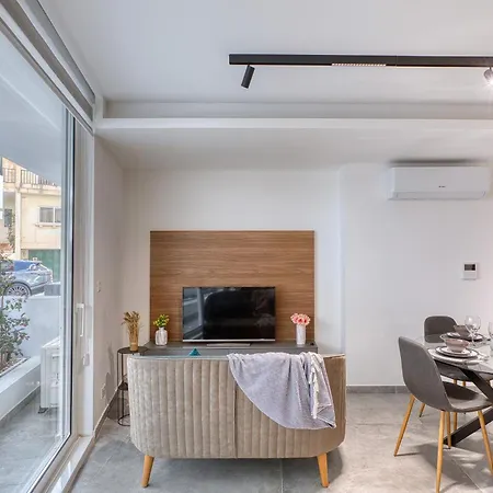Cozy 1br At Cavarra Gardens Sleeps 2 Апартаменты *