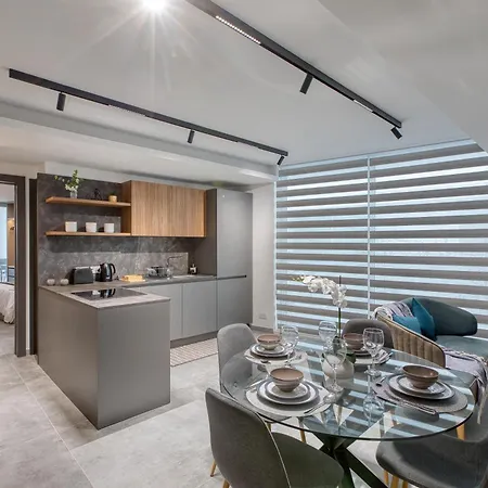 Апартаменты Cozy 1br At Cavarra Gardens Sleeps 2