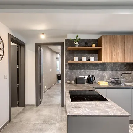 Апартаменты Cozy 1br At Cavarra Gardens Sleeps 2 *