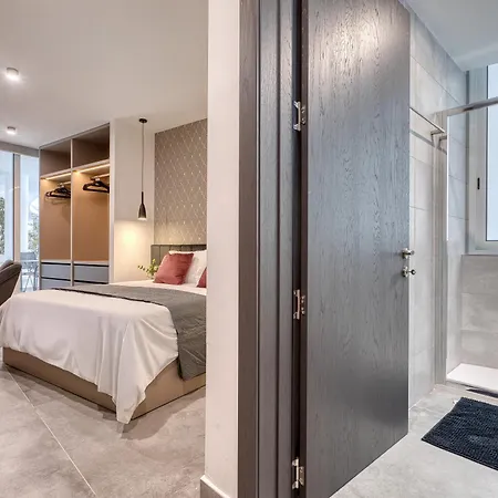 Cozy 1br At Cavarra Gardens Sleeps 2 *