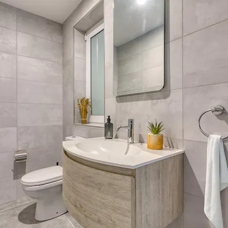 Cozy 1br At Cavarra Gardens Sleeps 2 * Bahar ic-Caghaq