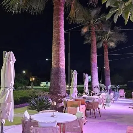 Cozy 1br At Cavarra Gardens Sleeps 2 Апартаменты *